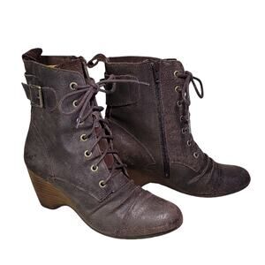 CAT Caterpillar Wedge Heel Brown Leather Boots Womens Size 9